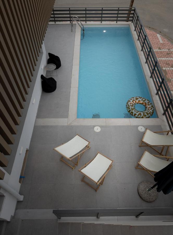 Four Reasons Aparthotel ปาราเลียกาเตอรีนิส ภายนอก รูปภาพ