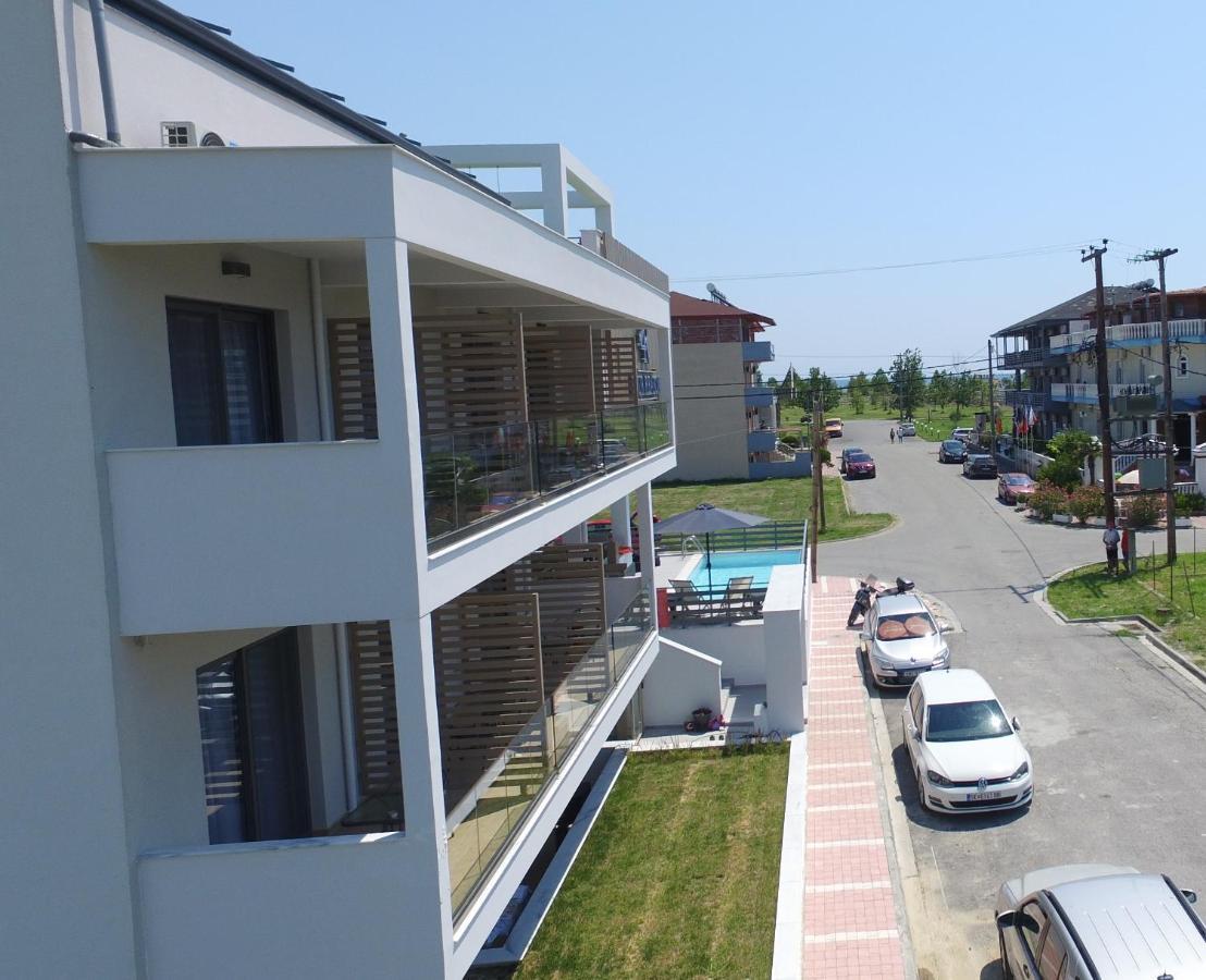 Four Reasons Aparthotel ปาราเลียกาเตอรีนิส ภายนอก รูปภาพ