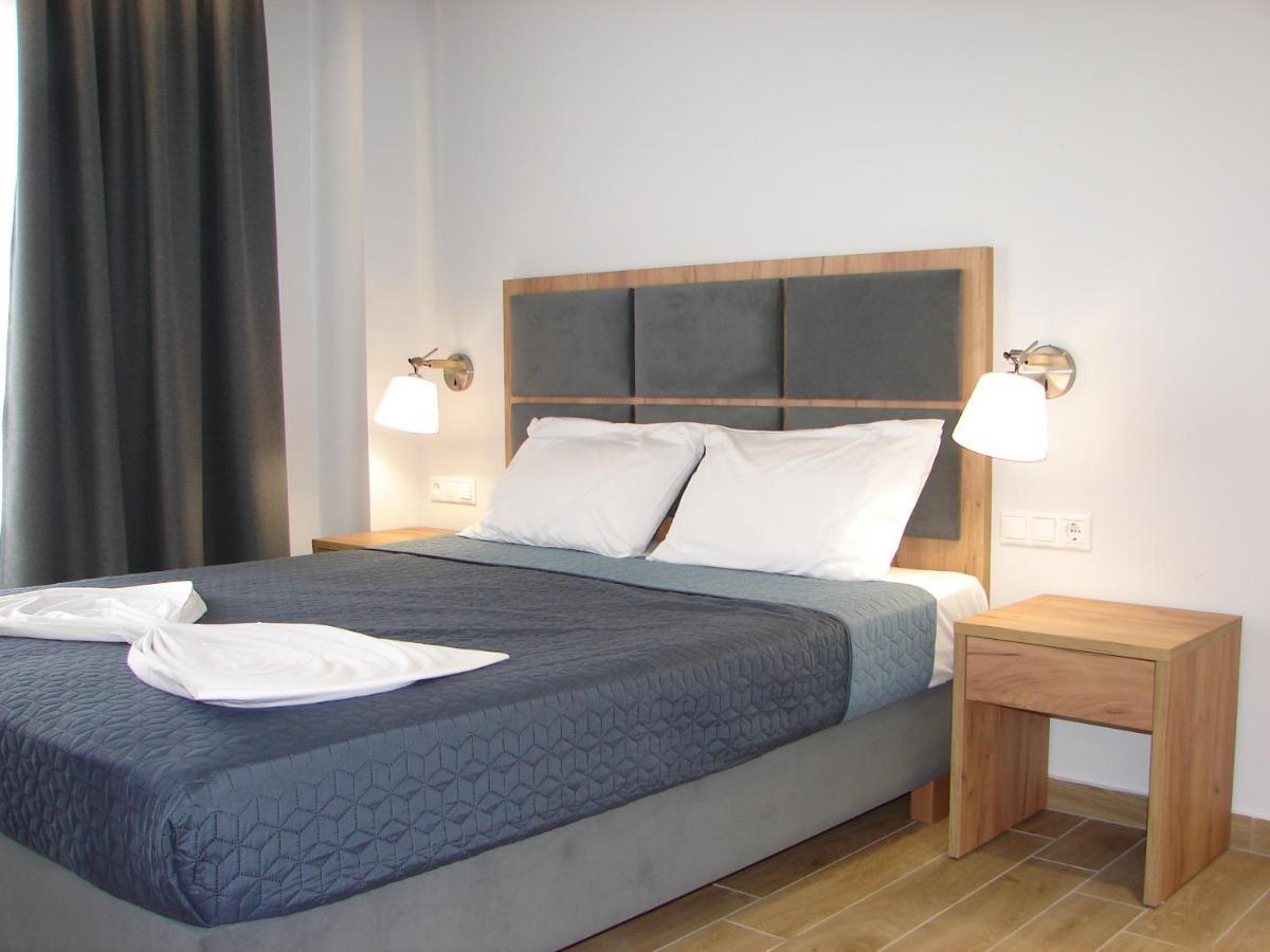 Four Reasons Aparthotel ปาราเลียกาเตอรีนิส ภายนอก รูปภาพ