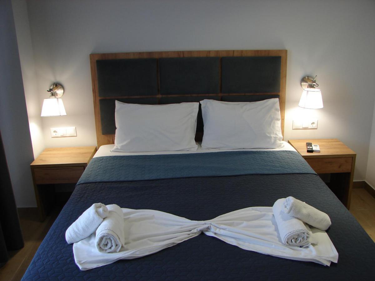Four Reasons Aparthotel ปาราเลียกาเตอรีนิส ภายนอก รูปภาพ