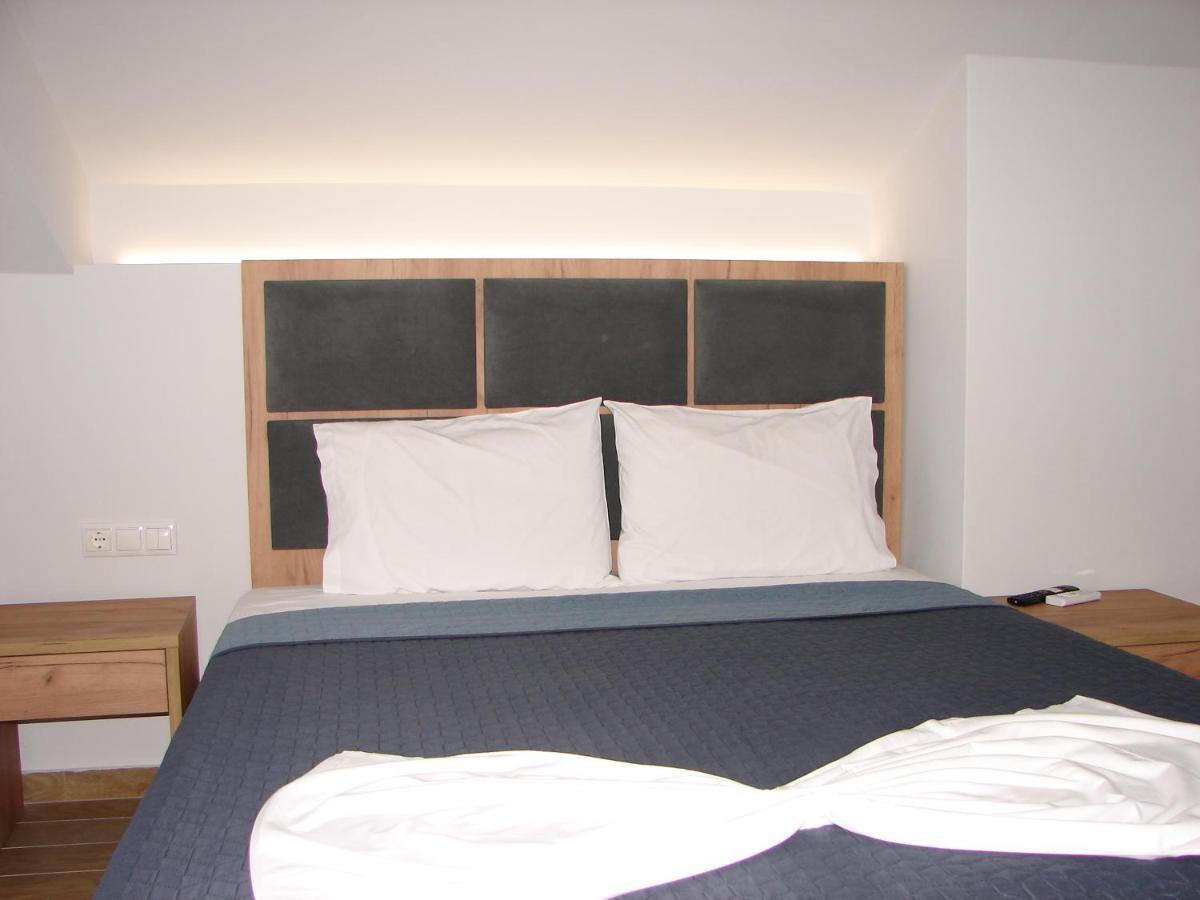Four Reasons Aparthotel ปาราเลียกาเตอรีนิส ภายนอก รูปภาพ