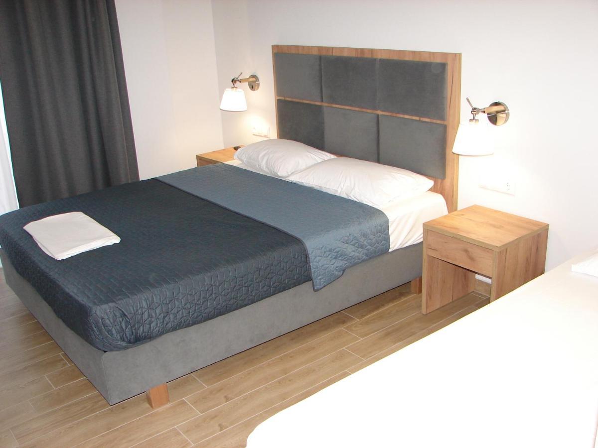 Four Reasons Aparthotel ปาราเลียกาเตอรีนิส ภายนอก รูปภาพ