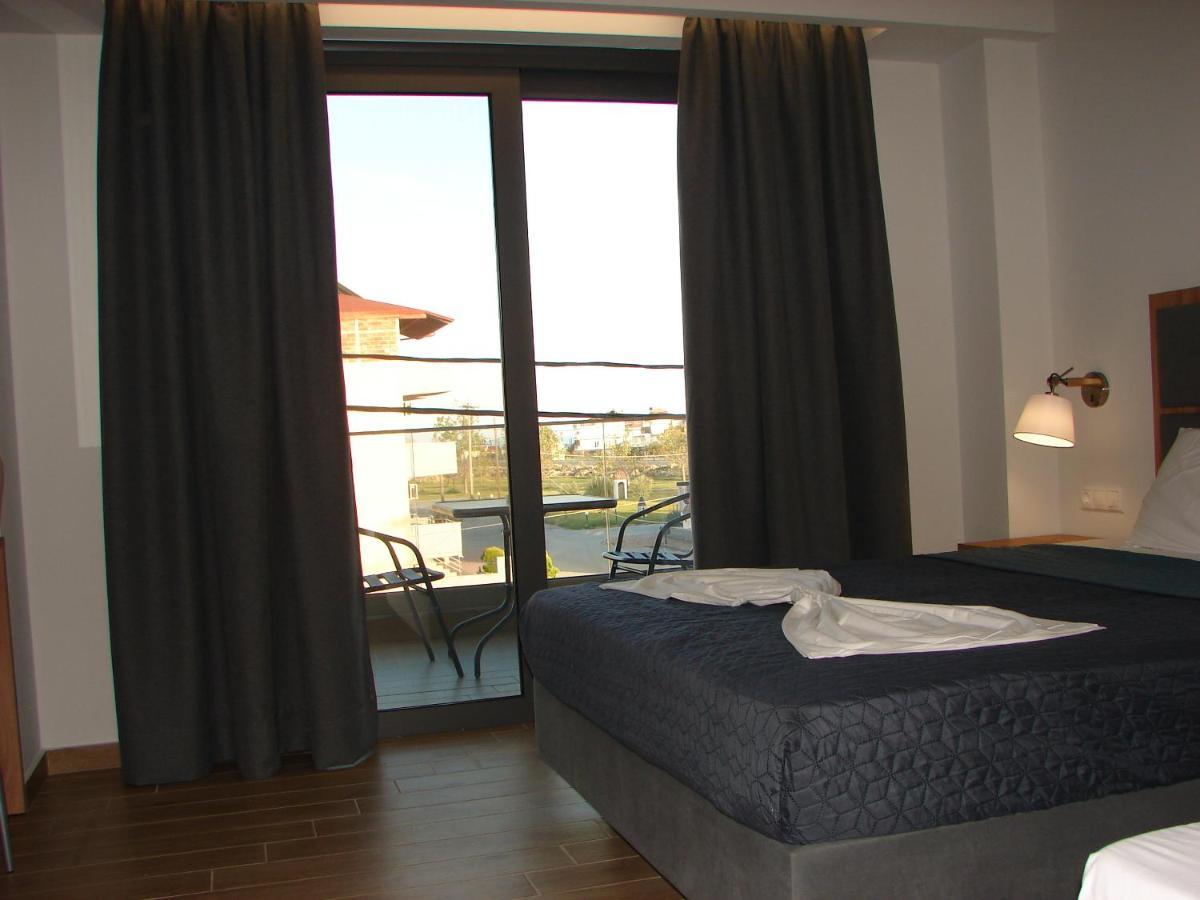 Four Reasons Aparthotel ปาราเลียกาเตอรีนิส ภายนอก รูปภาพ